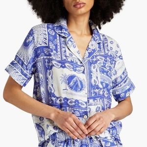 DESMOND & DEMPSEY 100% linen pajama top blue and white XS lounge button top